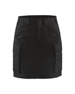 Service skirt with stretch